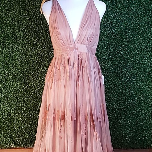 Blush Dress, Maxi Dress, Backless Dress, Flowy - Picture 2 of 4